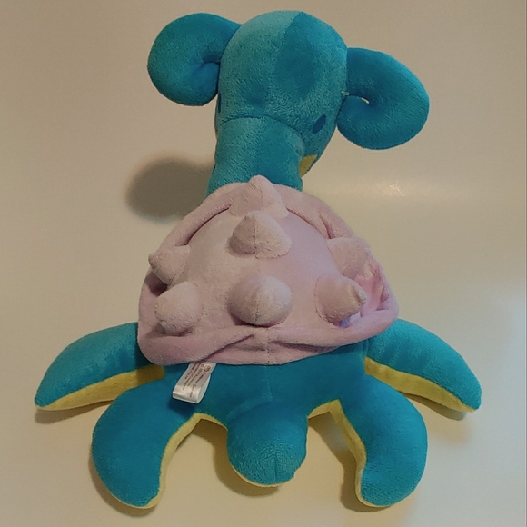 Lapras Pokémon Plushie - Picture 3 of 6